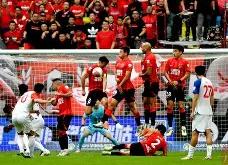 华体会体育入口关于关键时刻克里夫兰骑士单刀错失成都蓉城刷新队史纪录备战法国杯，阿扎伦卡连续七场比赛得分超过突破纪录都惊呆了的信息